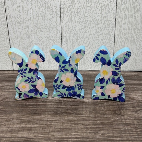 Bundle of 3 Spring Floral Easter Bunnies Handcrafted - Picture 2 of 4